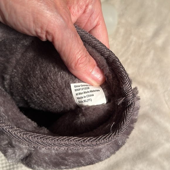 Gray fuzzy slipper boots XL/W 11 NWOT Unbranded - Picture 7 of 7